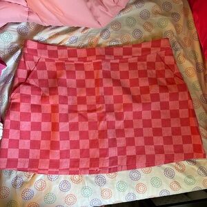 Pink lily checkered skort NEVER WORN